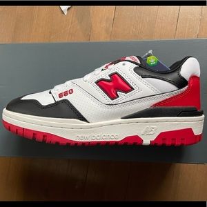 New Balance 550 red/black size 6 DS BRAND NEW